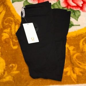Lululemon Wunder under Leggings